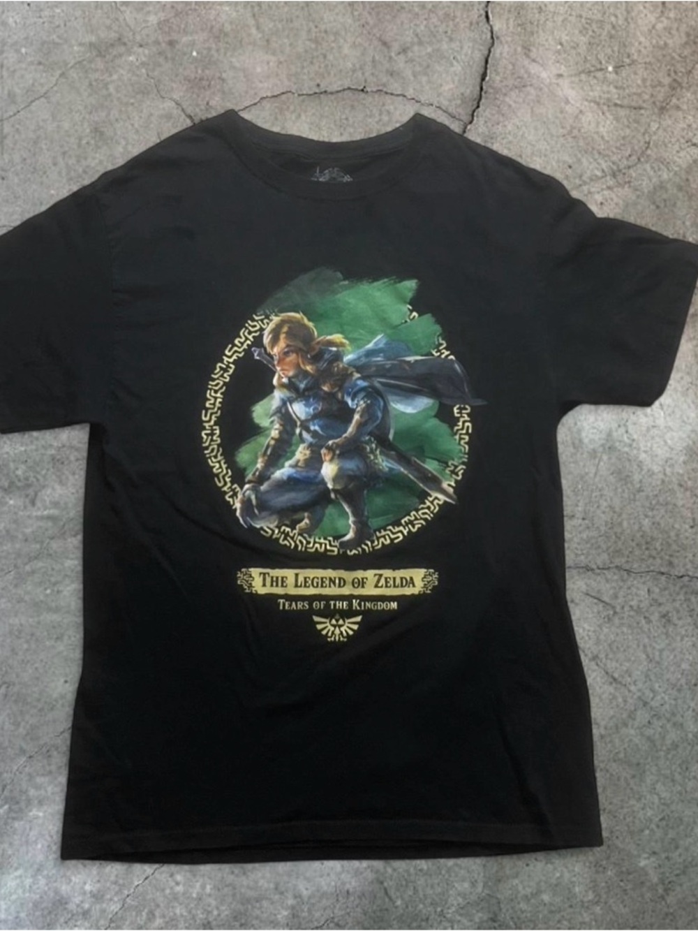 The Legend of Zelda Black
Tears of the kingdom Graphic Tee
